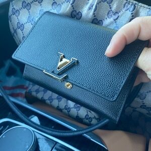 Louis Vuitton wallet Authentic